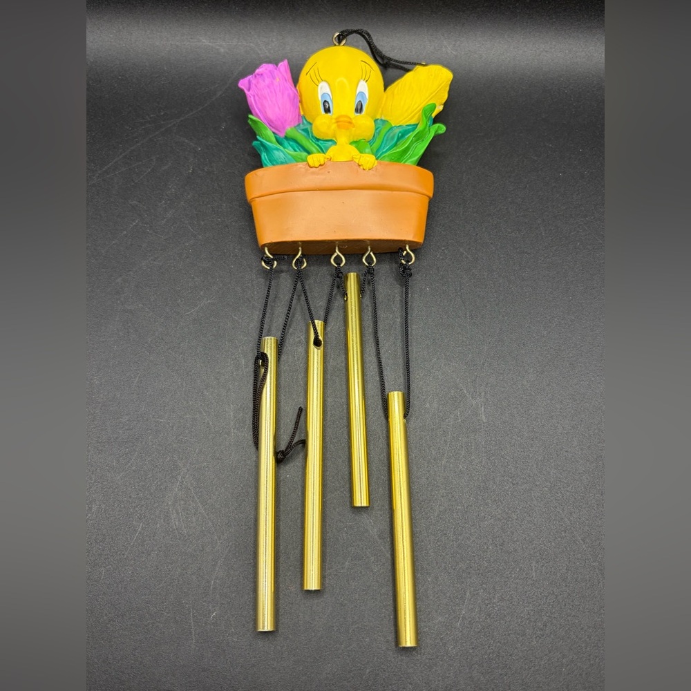NCE 1997 Warner Bros Vintage Tweety Bird Floral Motif Wind Chime, Collectible